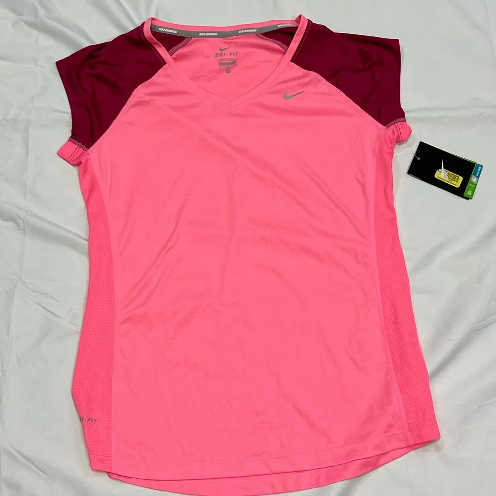 Nike Dri Running Fit V Neck Cap Sleeves | Side Mesh | Pink Burgundy Size M NWT